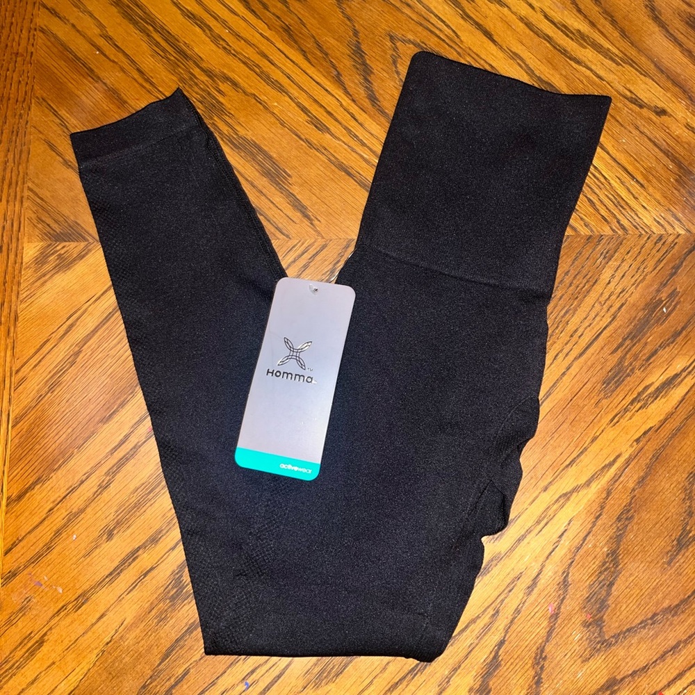 HOMMA ACTIVEWEAR HIGH WAIST LEGGINGS NWT